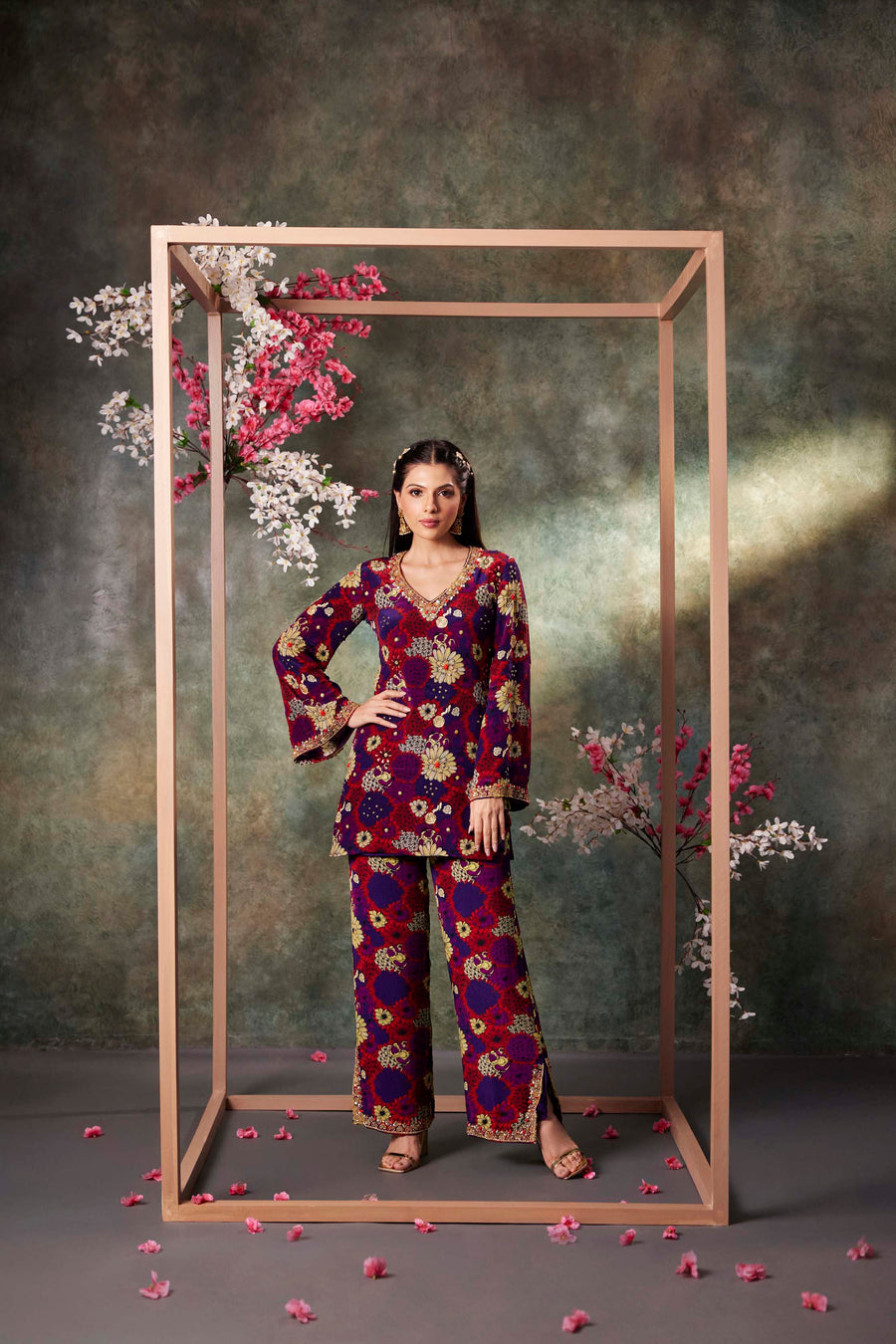 Purple Printed Kurta And Pants Set With Embroidery