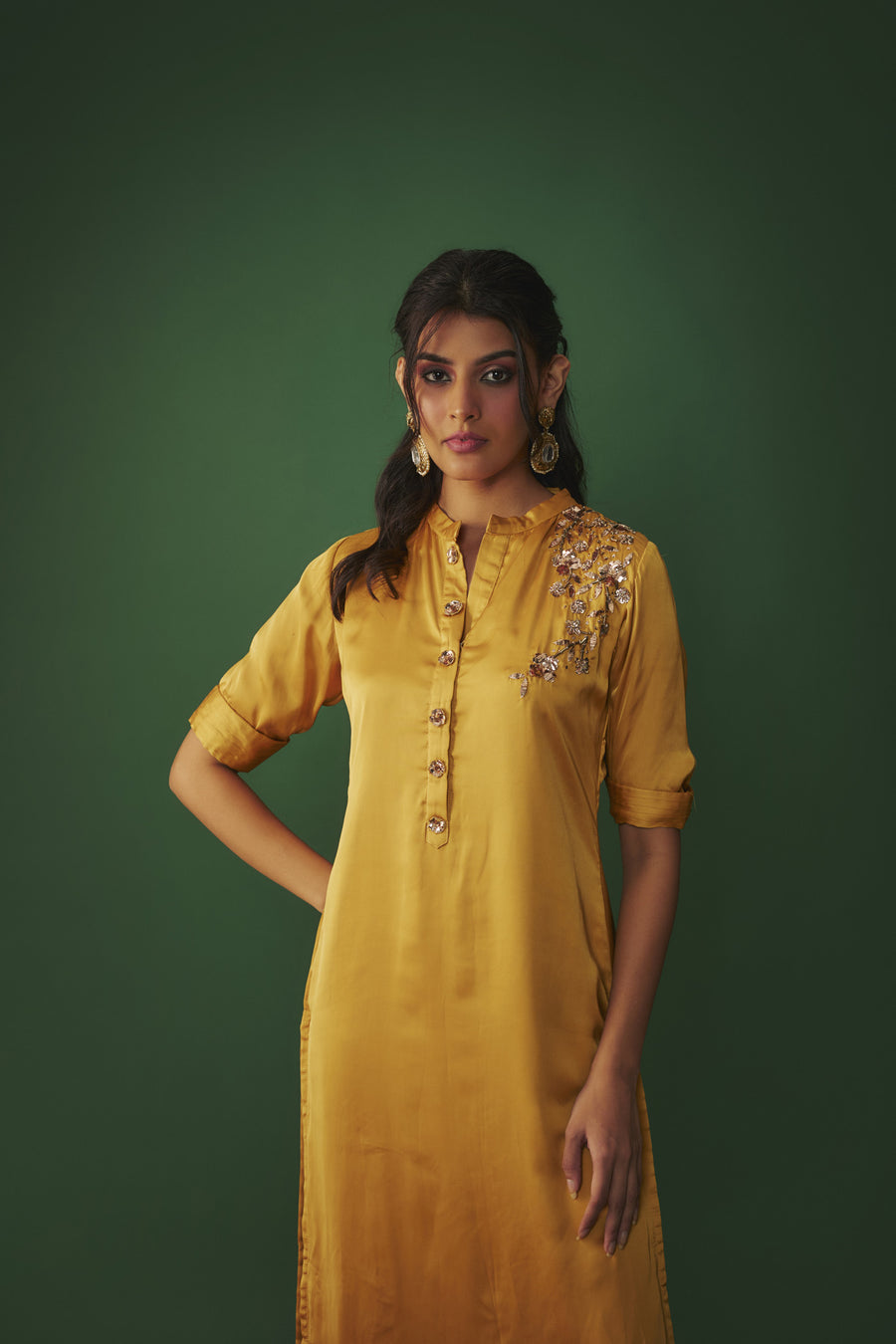 Mustard Yellow Mukaish Embrodiered Kurta And Pants Set