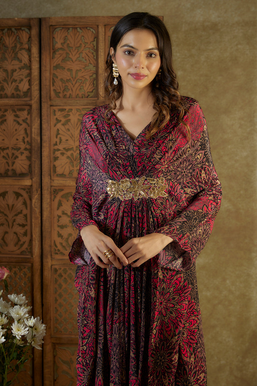 Pink printed kaftan with embroidery